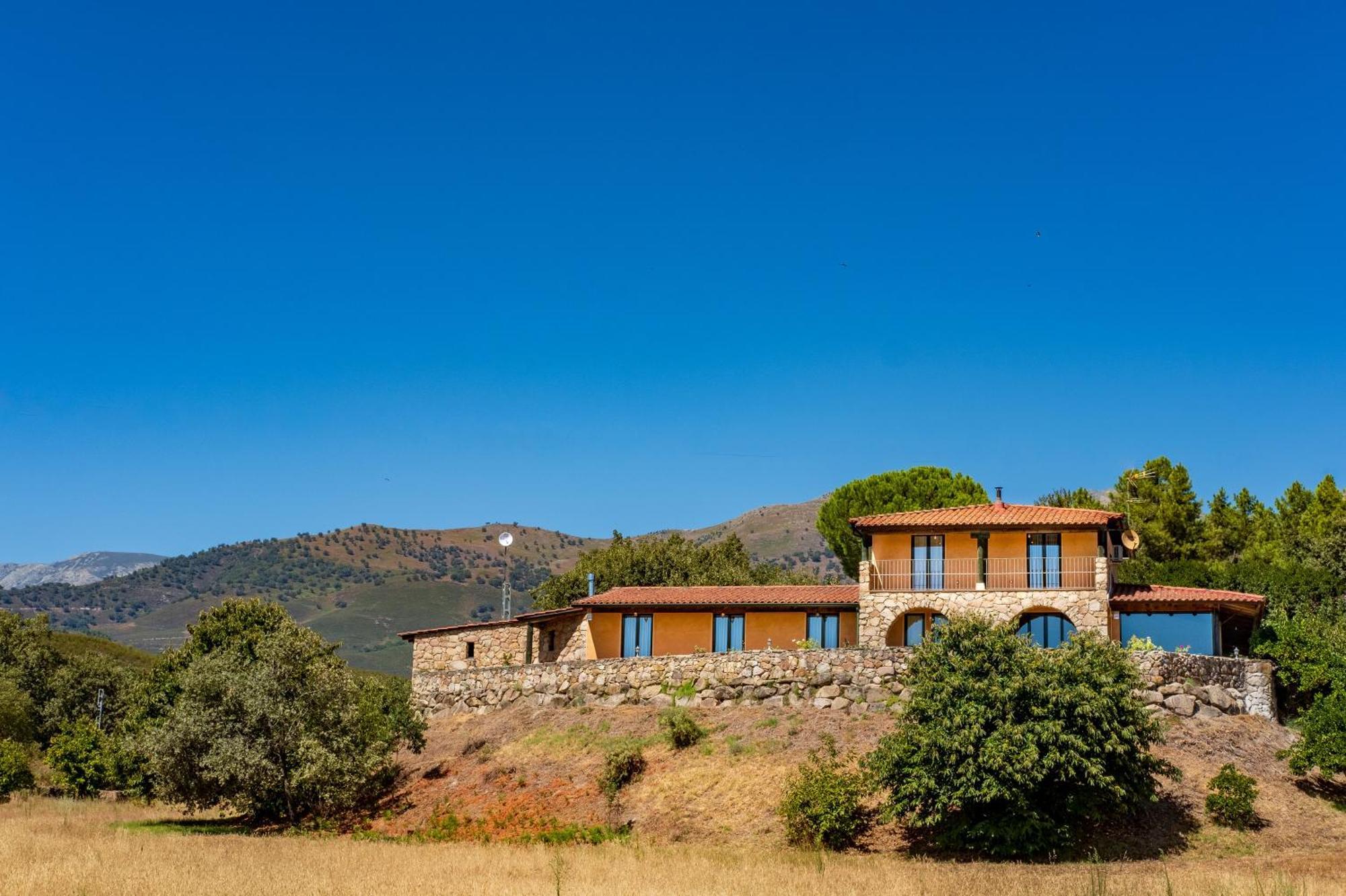 Amaltea ξενώνας Candeleda Εξωτερικό φωτογραφία
